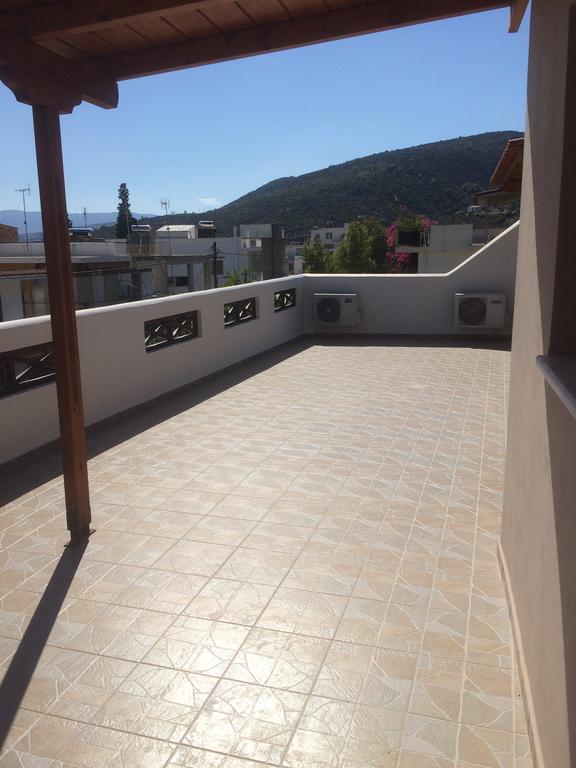 N&Μ Apartman Méthana Kültér fotó