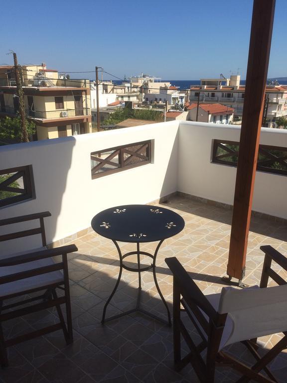 N&Μ Apartman Méthana Kültér fotó